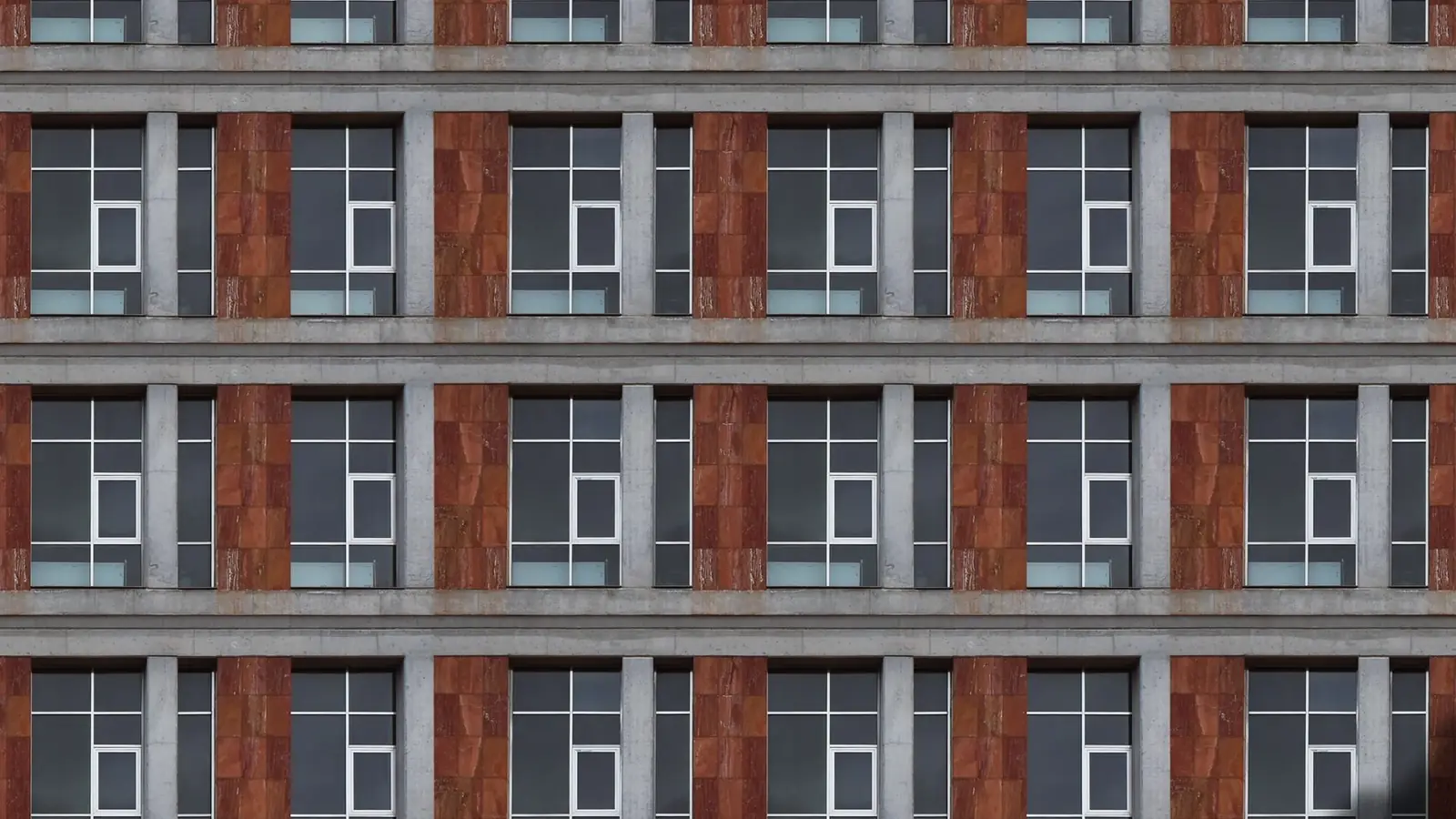 Building facade with a regular grid of windows
